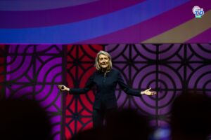 Dra. Amy Edmondson, renomada pelo assunto liderança psicológica