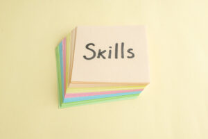 Soft skills de liderança as habilidades que separam chefes de líderes, e como desenvolver agora